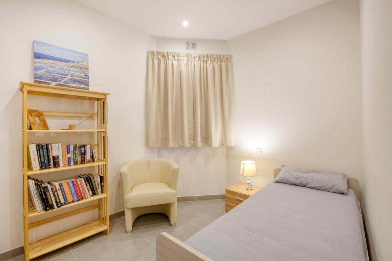 Apartment With Pool-Hosted By Sweetstay Zebbug  Екстер'єр фото